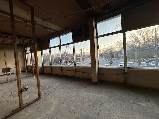 More Photos Of 128 Laurel Rd, East Northport Storefront Retail Office For Lease
