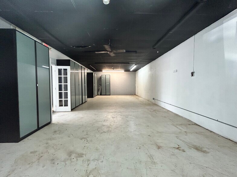 More Photos Of 1100 S Dixie Hwy, Hollywood Freestanding For Lease