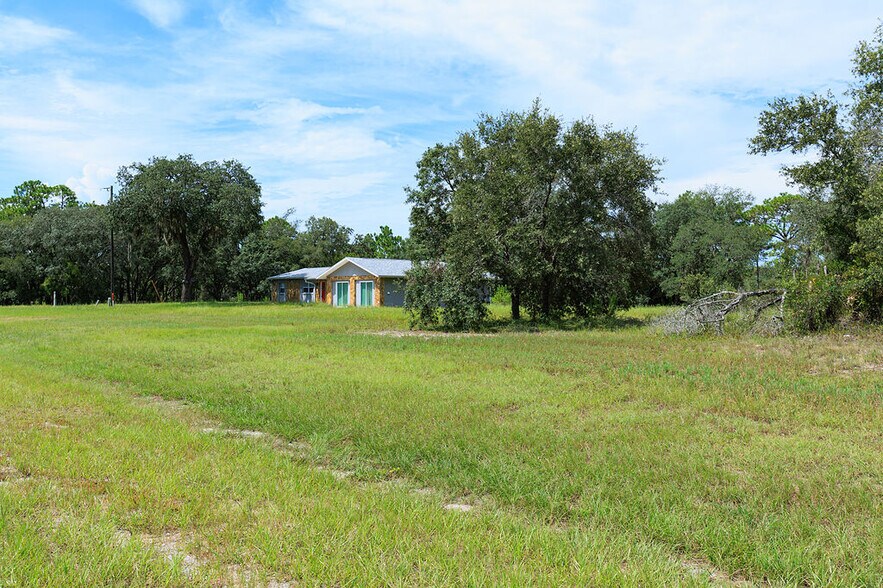 More Photos Of 15451 Commercial Way, Brooksville Office For Sale