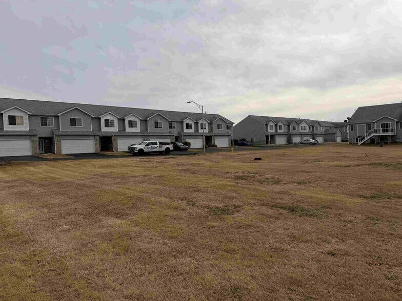 More Photos Of 1863 Waters Edge Dr, Minooka Land For Sale