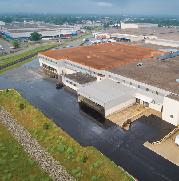 More Photos Of 1120 36th St SE, Grand Rapids Distribution For Lease