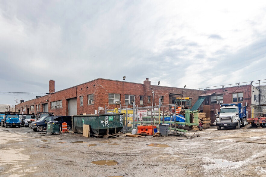 Primary Photo Of 945-975 Close Ave, Bronx Distribution For Lease