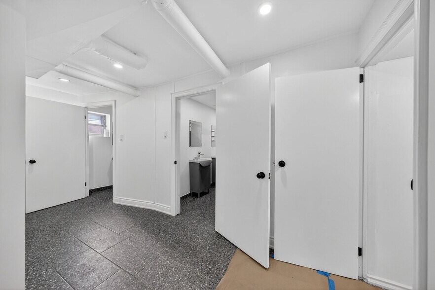 More Photos Of 50 Earl St, Hamilton Daycare Center For Sale