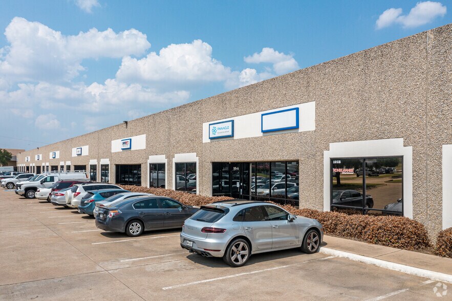 More Photos Of 2550 114th St, Grand Prairie Flex For Lease