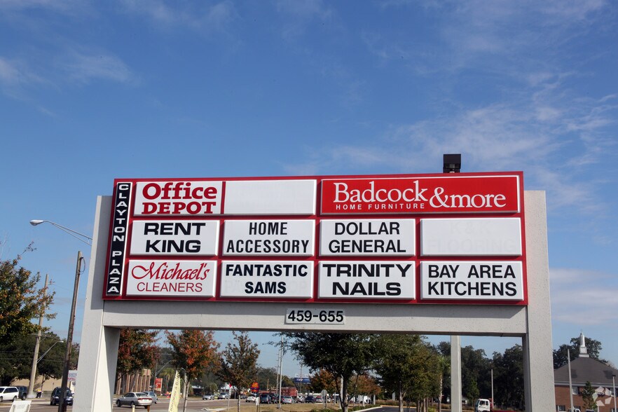 More Photos Of 458-655 W Brandon Blvd, Brandon Unknown For Lease