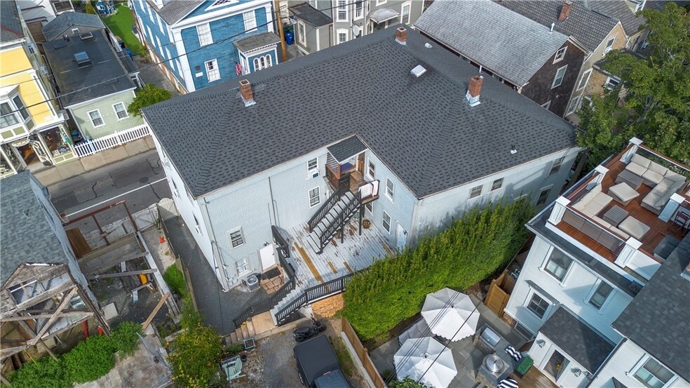 More Photos Of 130-132 Spring St, Newport Apartments For Sale