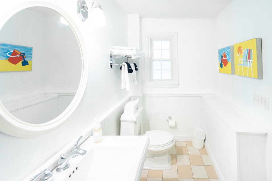 More Photos Of 34 6th St, Rehoboth Beach Hospitality For Sale