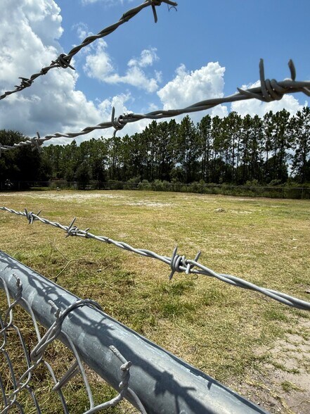 More Photos Of Industrial Park Rd, Green Cove Springs Land For Lease
