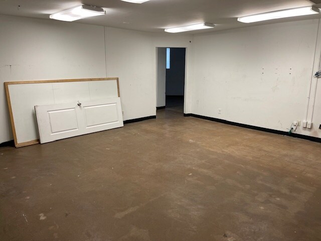 More Photos Of 1601 E Madison St, Phoenix Manufacturing For Lease