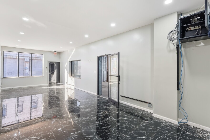 More Photos Of 104-110 Harrison Ave, Jersey City Warehouse For Lease