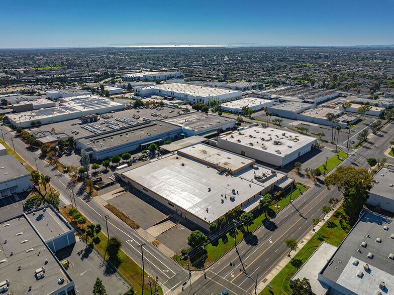More Photos Of 7272-7274 Lampson Ave, Garden Grove Warehouse For Sale