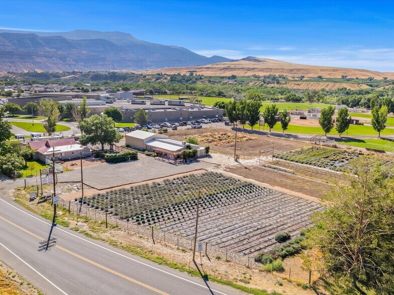 More Photos Of 3669 G Rd, Palisade Freestanding For Sale