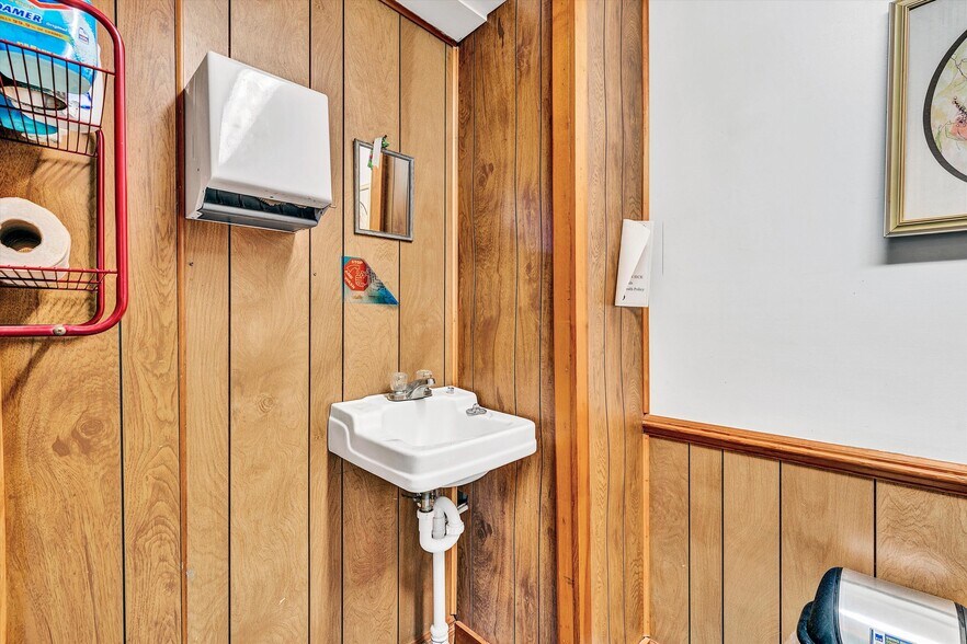 More Photos Of 11738 Leesville Rd, Lynch Station Religious Facility For Sale