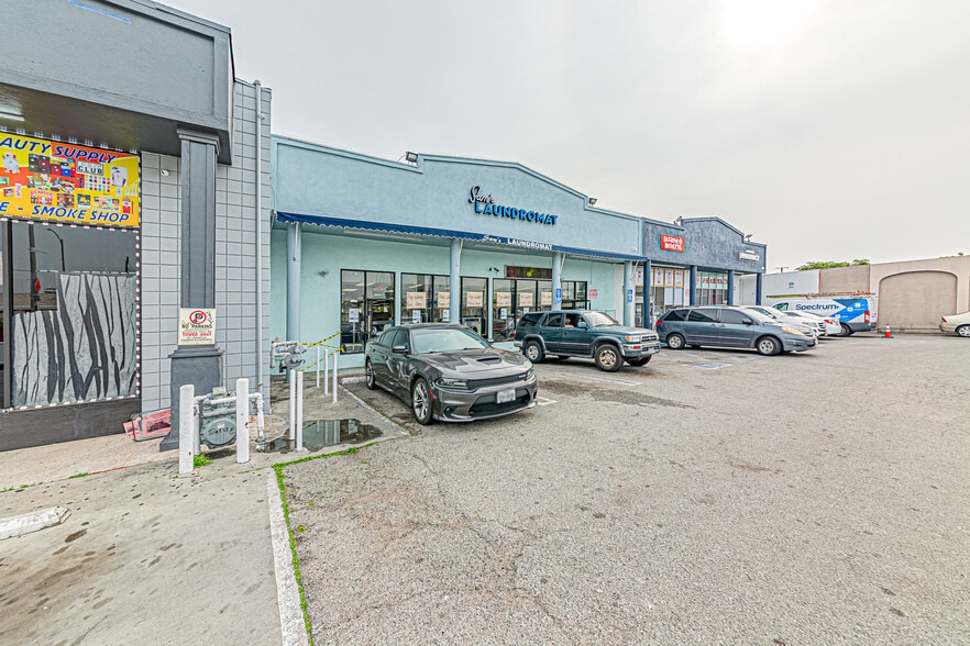 More Photos Of 1756 Pacific Ave, Long Beach Storefront For Sale