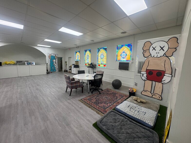 More Photos Of 1052 & 1060 Memorial Dr SE, Atlanta Religious Facility For Lease