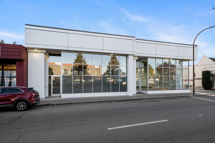 More Photos Of 1802-1808 El Camino Real, Redwood City General Retail For Lease