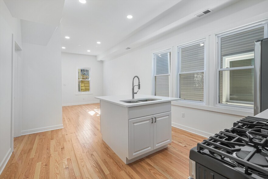 More Photos Of 2617 W Fullerton Ave, Chicago Storefront Retail Residential For Sale