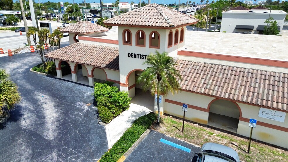 More Photos Of 650 W Boynton Beach Blvd, Boynton Beach Medical For Sale