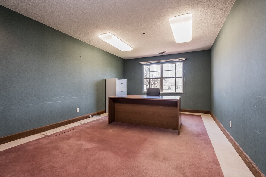 More Photos Of 7222 Day Ave SW, Navarre Medical For Lease