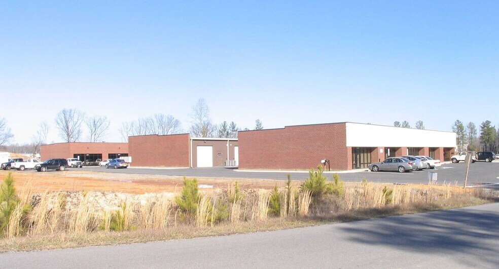 More Photos Of 2410 Granite Ridge Rd, Rockville Light Manufacturing For Lease