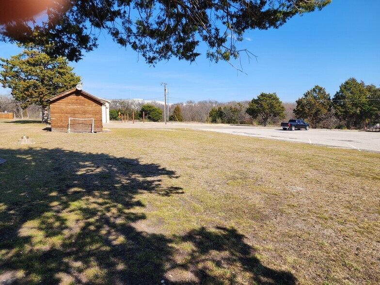 More Photos Of 1730 Gross Rd, Mesquite Religious Facility For Sale