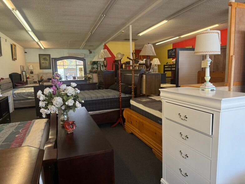 More Photos Of 15430 Francisquito Ave, La Puente Freestanding For Sale