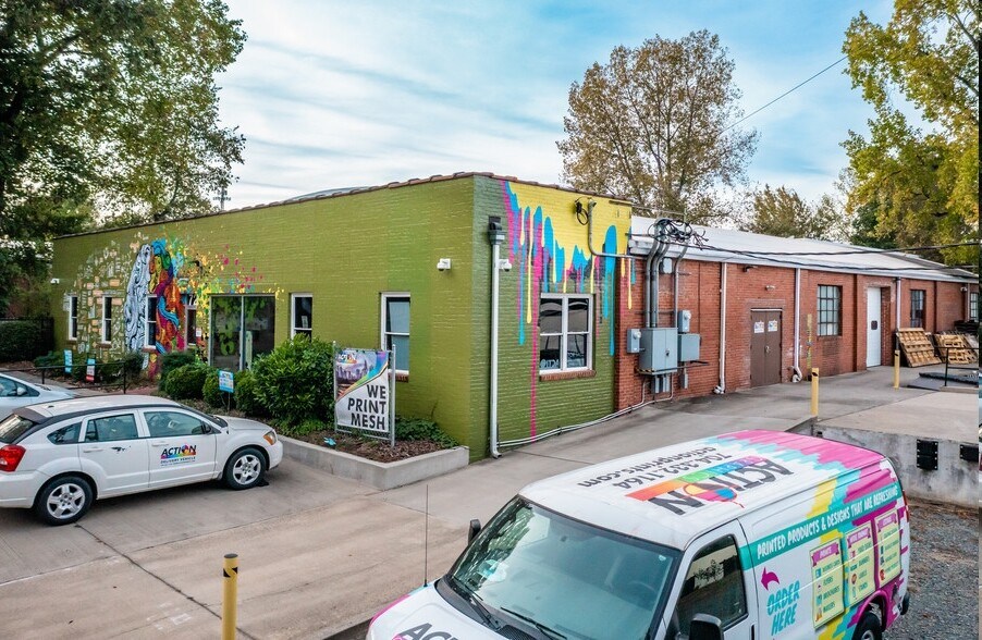 More Photos Of 720 Tuckaseegee Rd, Charlotte Showroom For Lease