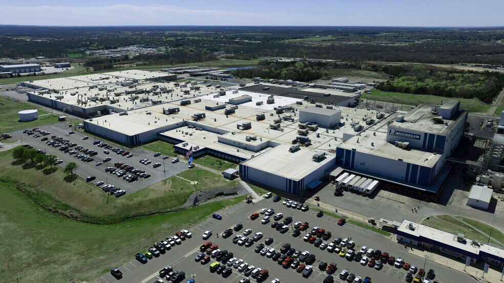 More Photos Of 1101 Michelin Rd, Ardmore Manufacturing For Sale