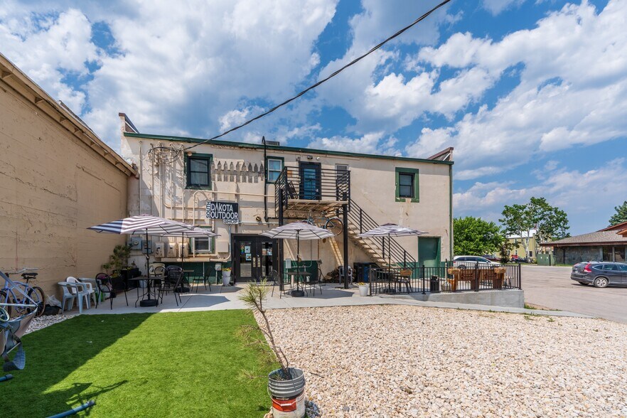 More Photos Of 632 Mount Rushmore Rd, Custer Specialty For Sale