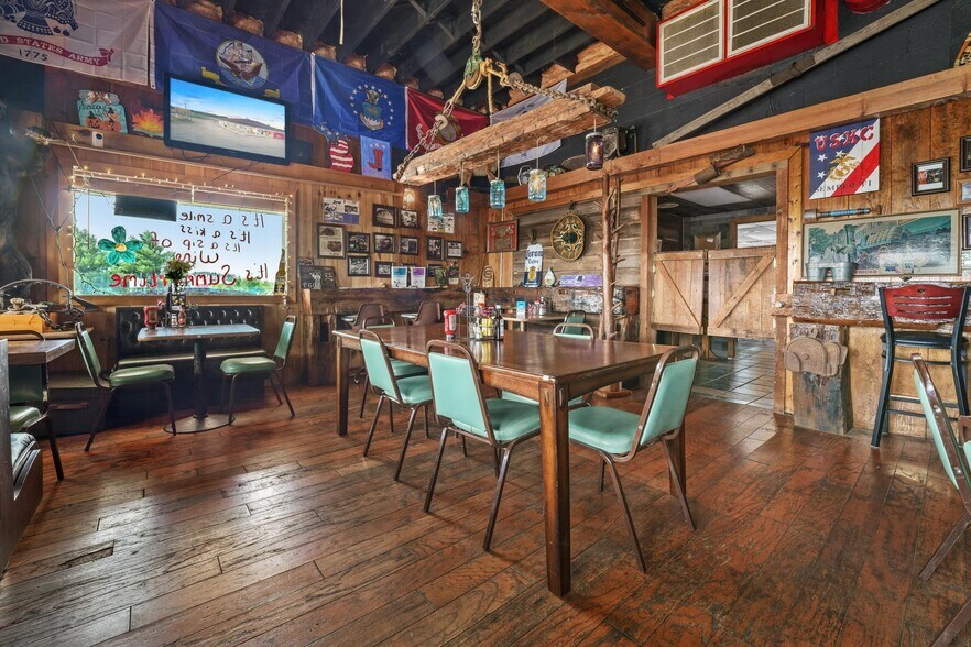 More Photos Of 7467 E Houghton Lake Rd, Merritt Restaurant For Sale