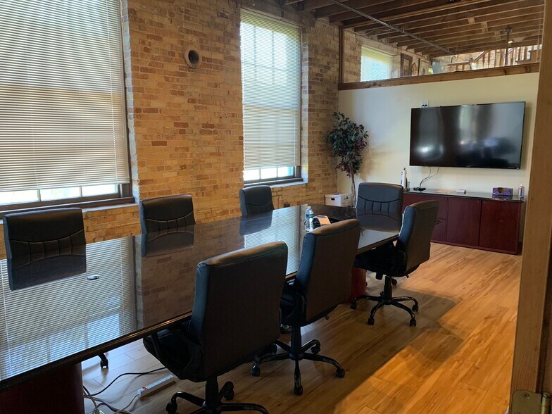 More Photos Of 2802 N Howard Ave, Tampa Loft Creative Space For Lease