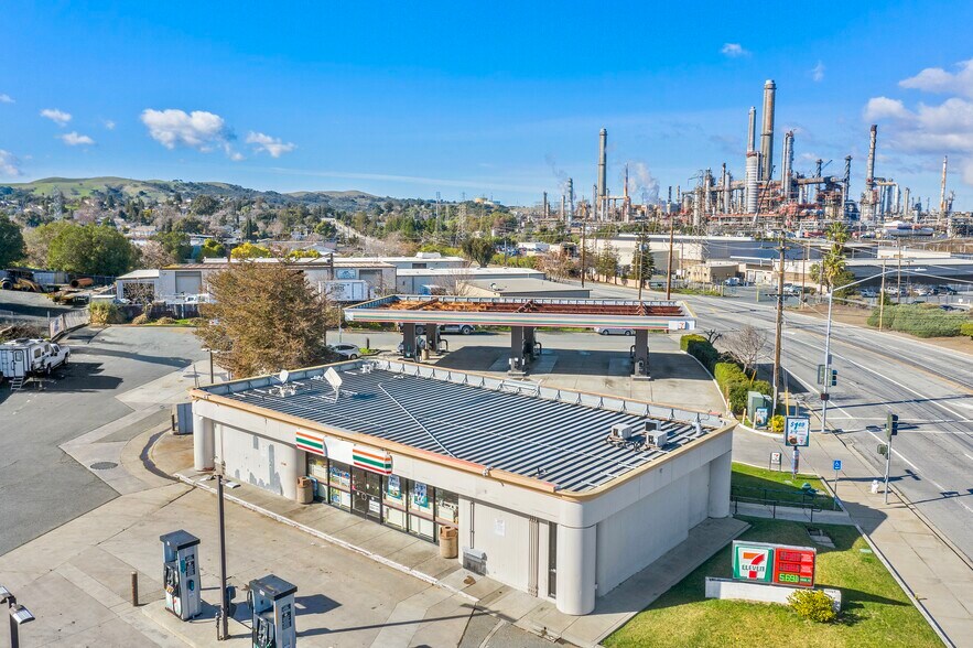 More Photos Of 3520 Pacheco Blvd, Martinez Service Station For Sale