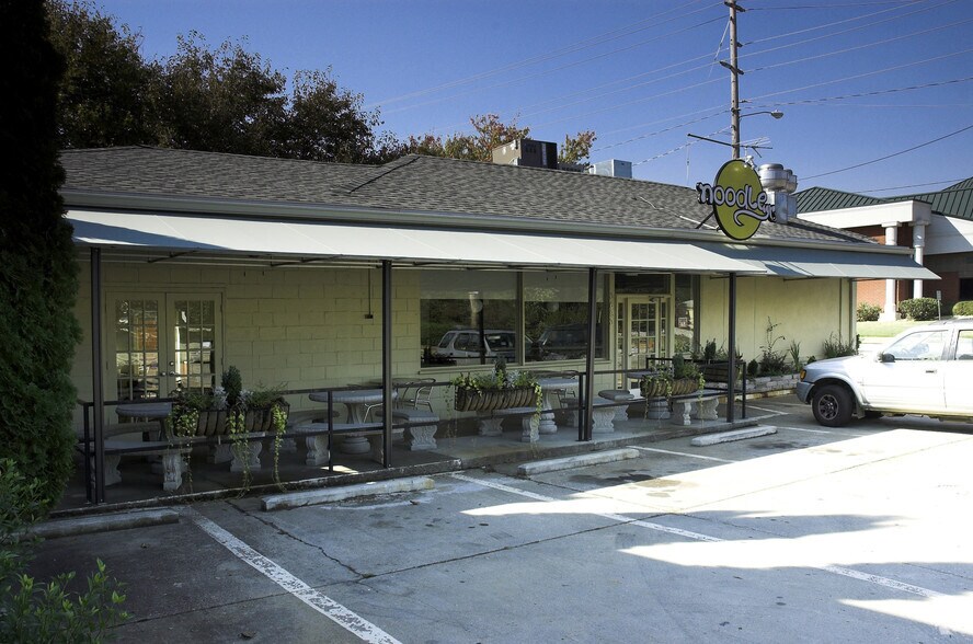 More Photos Of 3693 Main St, College Park Restaurant For Sale