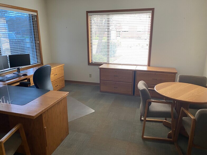 More Photos Of 1463 E McAndrews Rd, Medford Medical For Sale