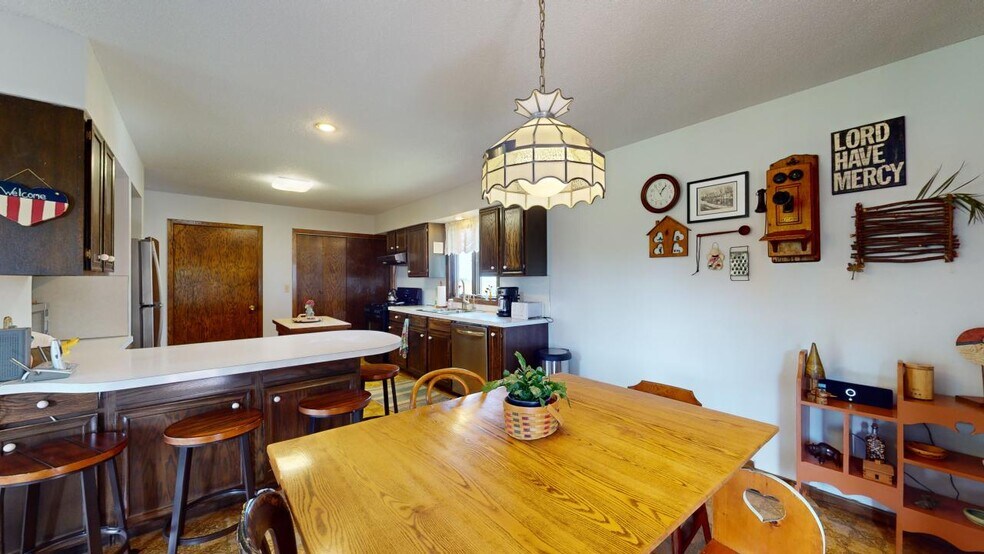 More Photos Of 17069 400th St, Leland Contractor Storage Yard For Sale