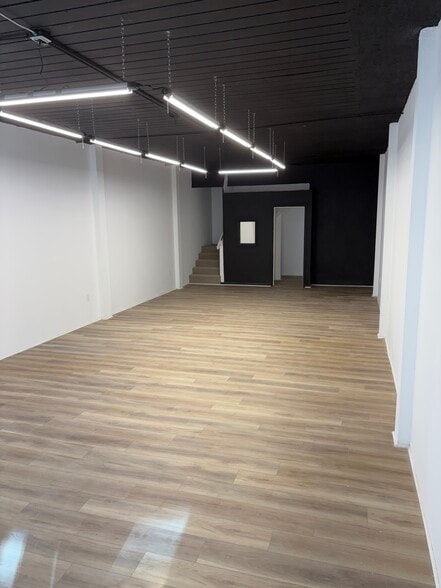 More Photos Of 201 N Miami Ave, Miami Storefront For Lease