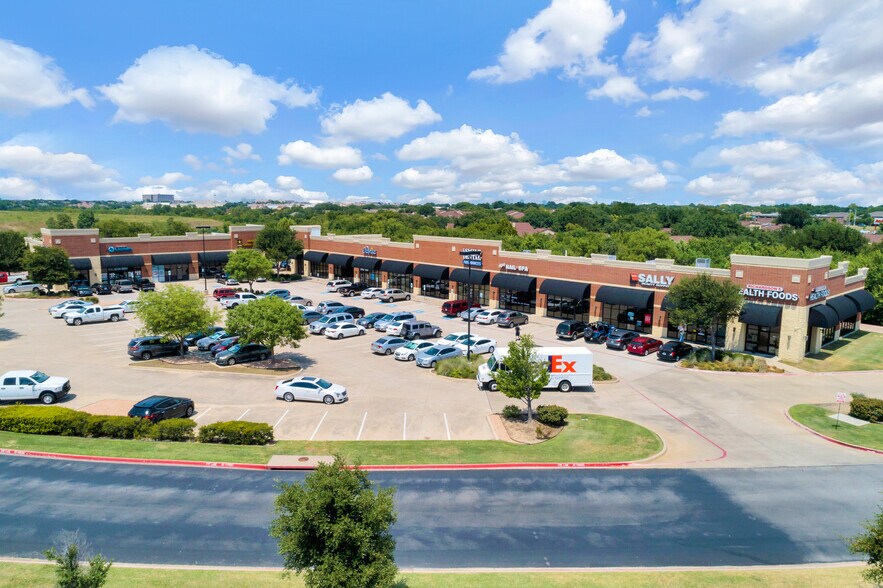 More Photos Of 5850 S Hulen St, Fort Worth Unknown For Lease