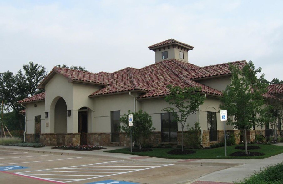 More Photos Of 300 Morrison Park Dr, Southlake Unknown For Lease