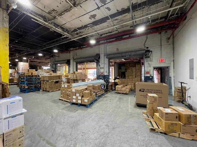 More Photos Of 75 Onderdonk Ave, Maspeth Manufacturing For Sale