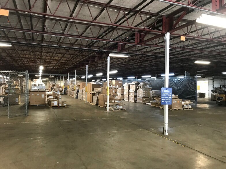 More Photos Of 328-332 N Westwood Ave, Toledo Warehouse For Lease