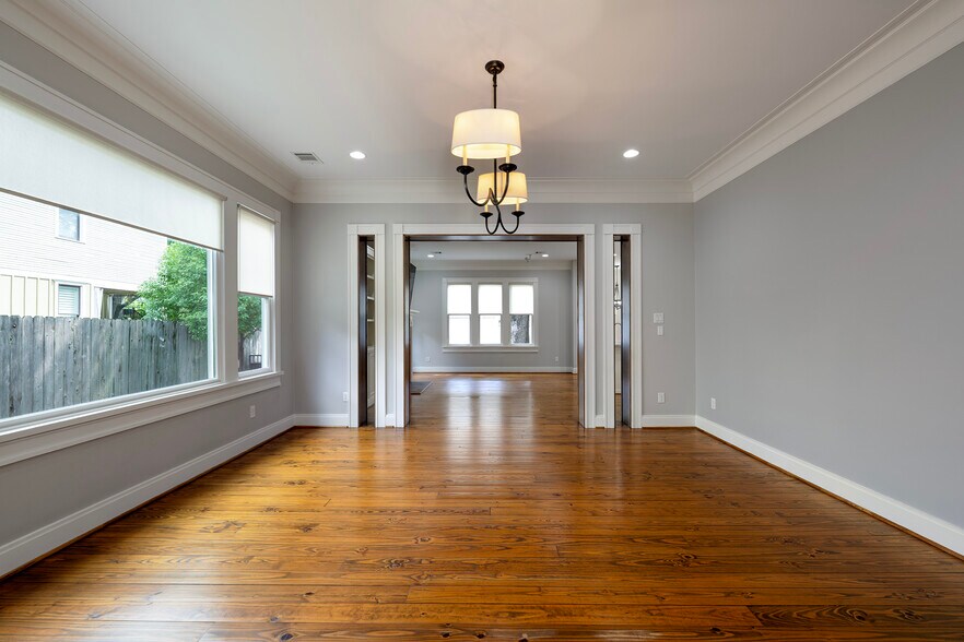 More Photos Of 1226 Heights Blvd, Houston Office For Sale