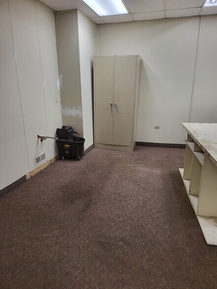 More Photos Of 80 Rockwood St, Rochester Loft Creative Space For Lease