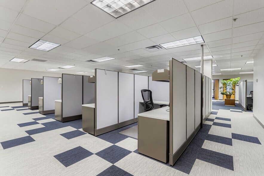 More Photos Of 7420 E Dry Creek Pky, Longmont Office For Lease