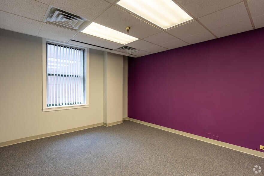 Photo of 11st Floor Ste 1101