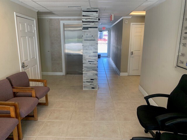 More Photos Of 3604 University Blvd S, Jacksonville Medical For Lease