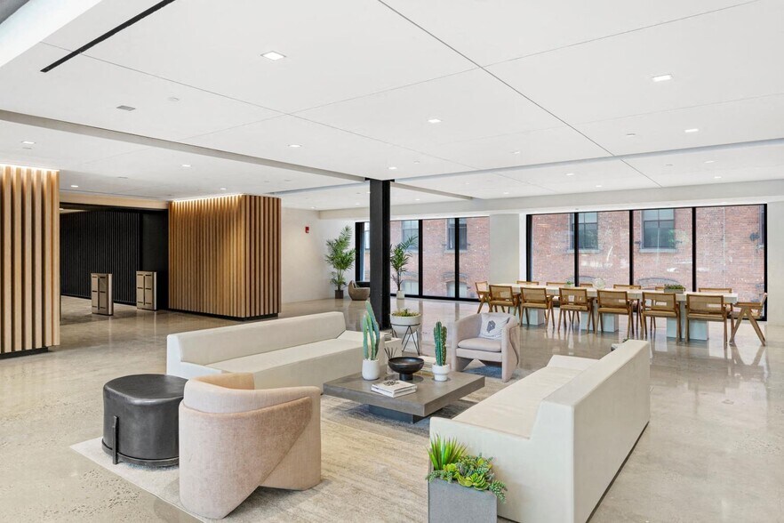More Photos Of 25 Columbia Hts, Brooklyn Office For Lease
