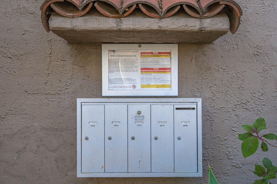 More Photos Of 745 N Hayworth Ave, Los Angeles Apartments For Sale