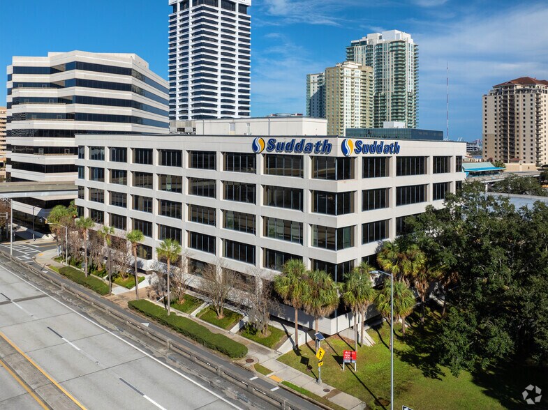 More Photos Of 815 S Main St, Jacksonville Office For Lease