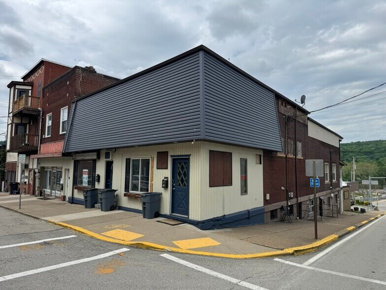 More Photos Of 437 Cavitt Ave, Trafford Office For Lease
