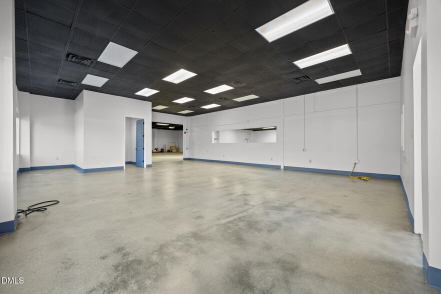 More Photos Of 1665 N Market Dr, Raleigh Light Manufacturing For Lease